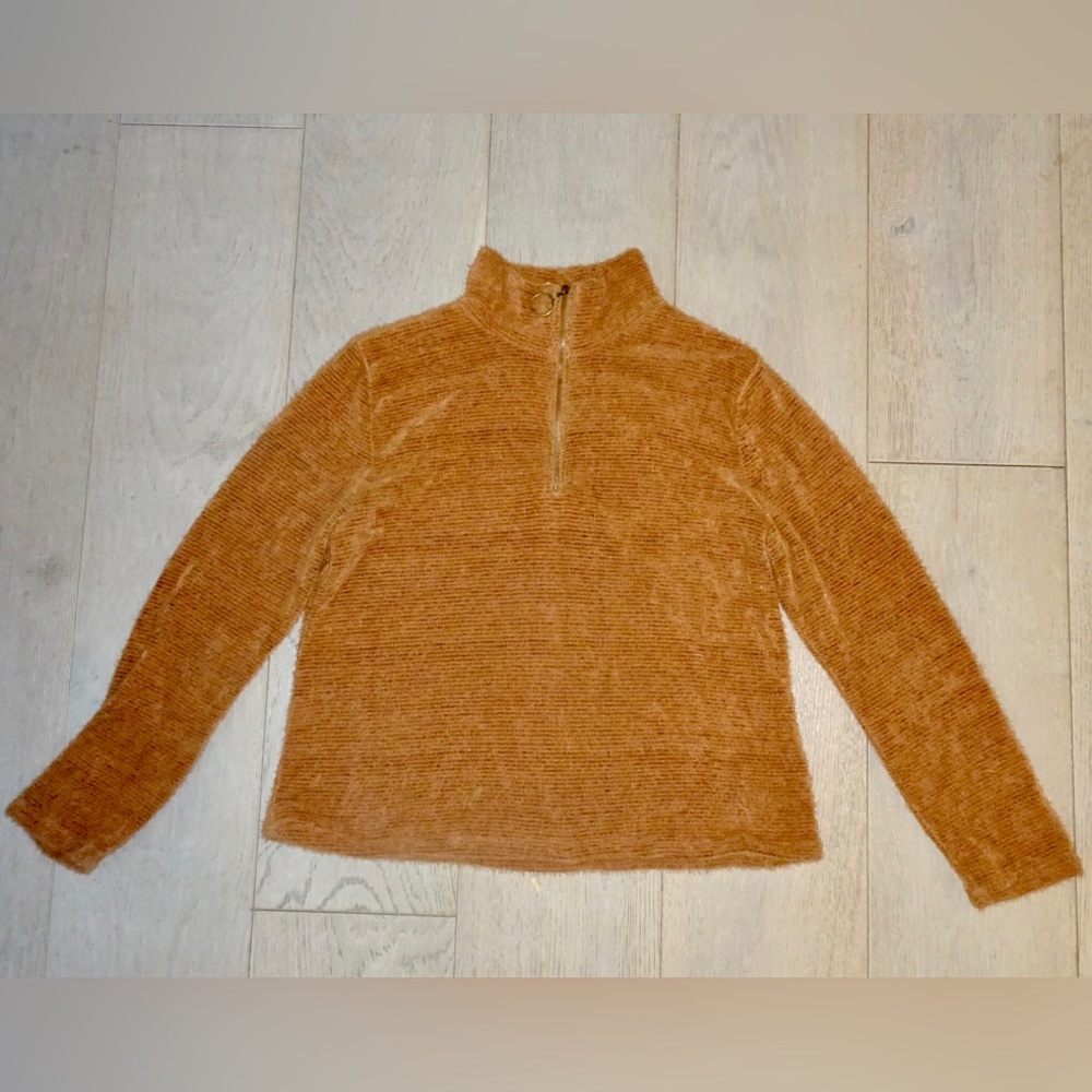 Fuzzy brown sweater (medium)